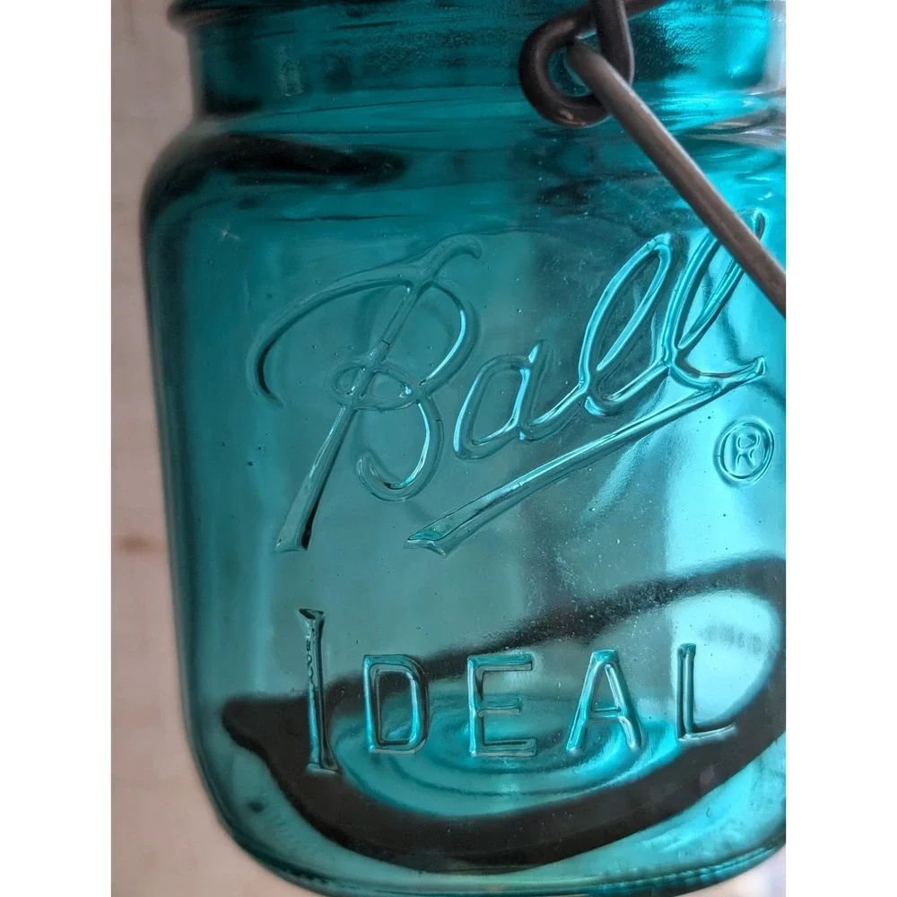 Vintage 1976 Ball Ideal Bicentennial Aqua Blue Pint Jar Eagle Wire Bail Lid